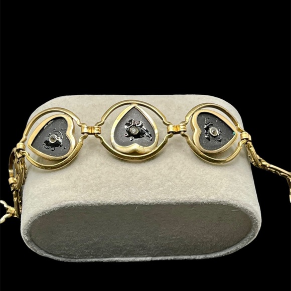 Victorian gold and onyx heart bracelet - Picture 7 of 9